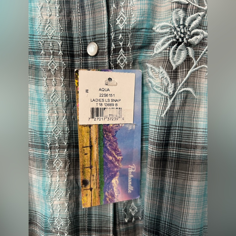 Panhandle Plaid Pearl Snap Shirt Size Medium NWT - Picture 13 of 16